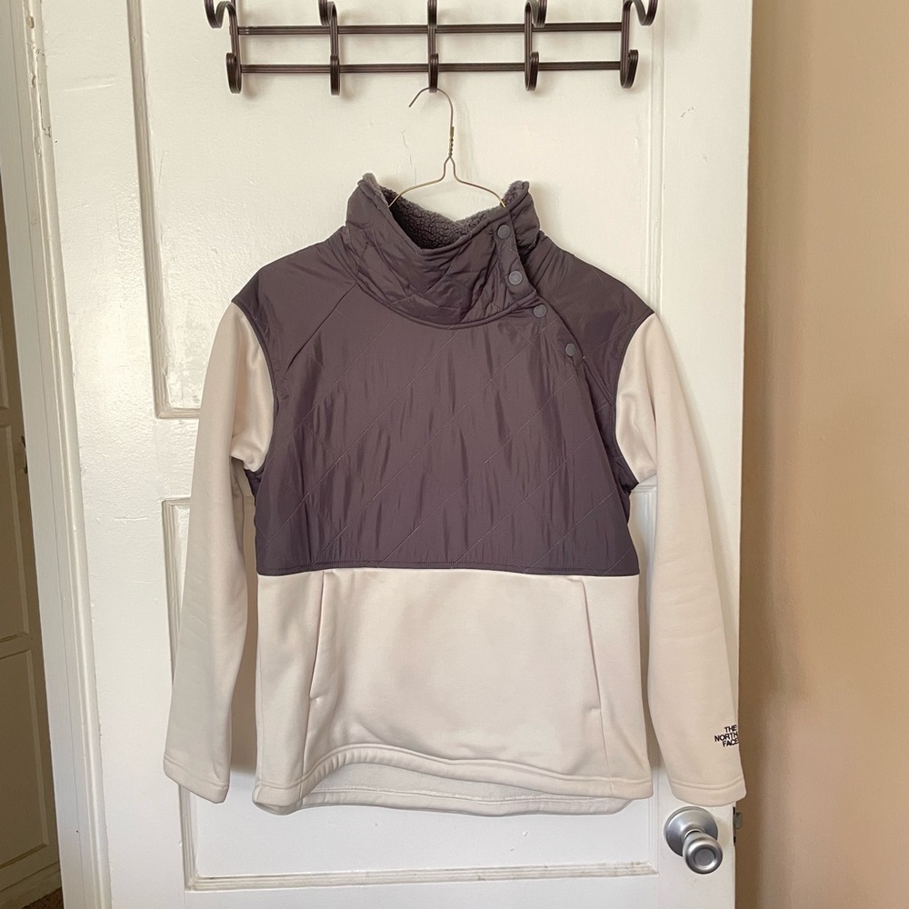 The North Face Women’s fleece sweater